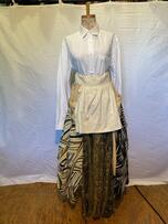 "Avental" de saias diversas