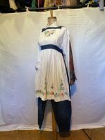 "Avental" branco e  vermelho