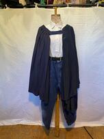 "Capa" de saias azuis