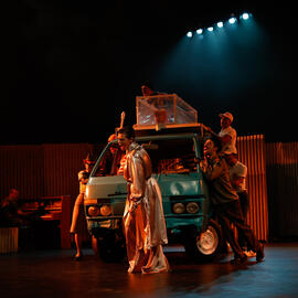 46 Paulo Abrantes © Ti Coragem & Filhos Lda